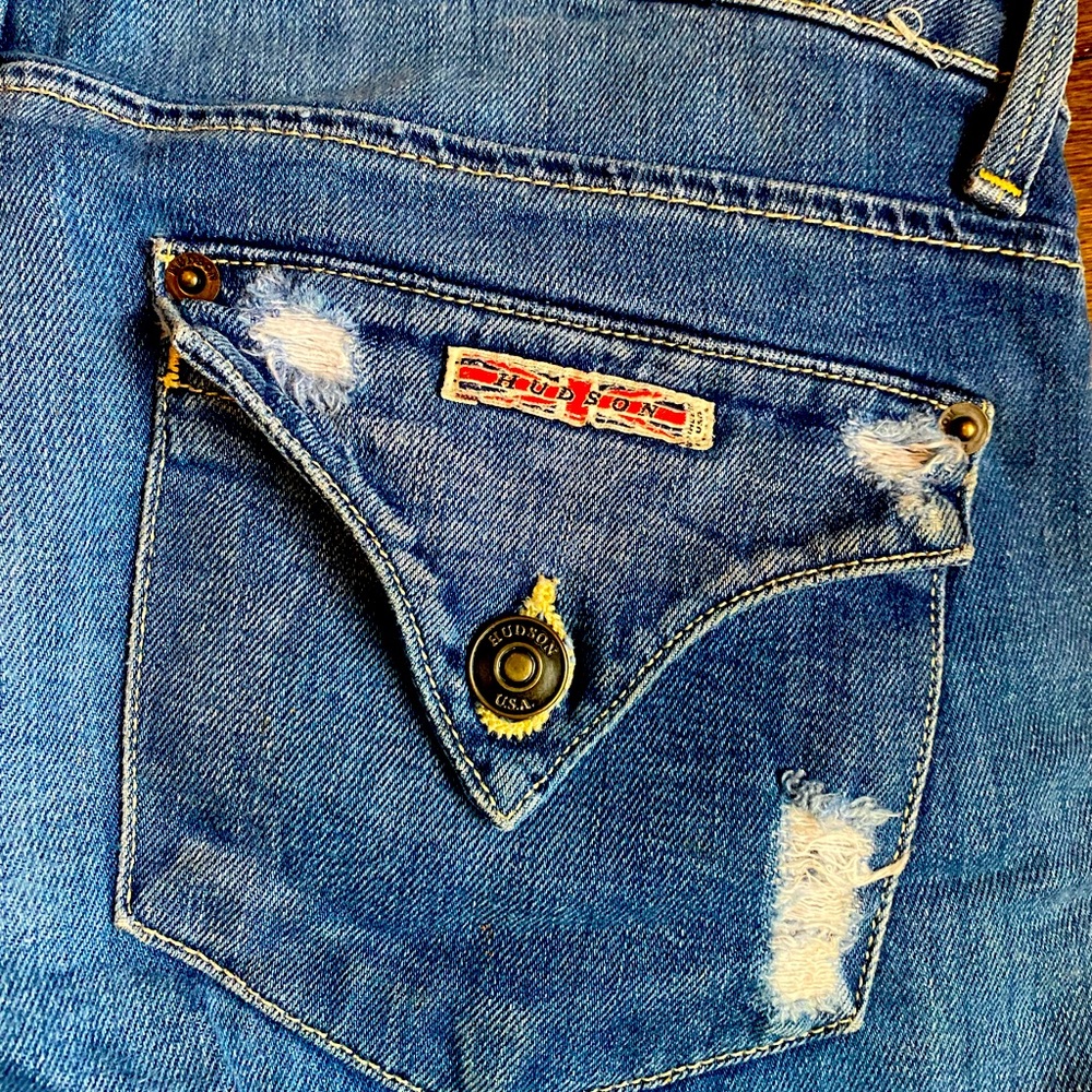 Hudson jeans size 26 straight leg distress